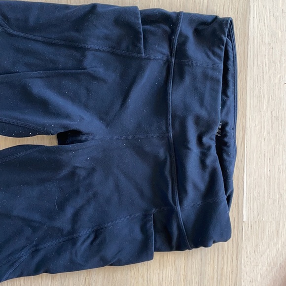 Athlete Girl stash your treasures tight. Size 12 - Picture 2 of 4